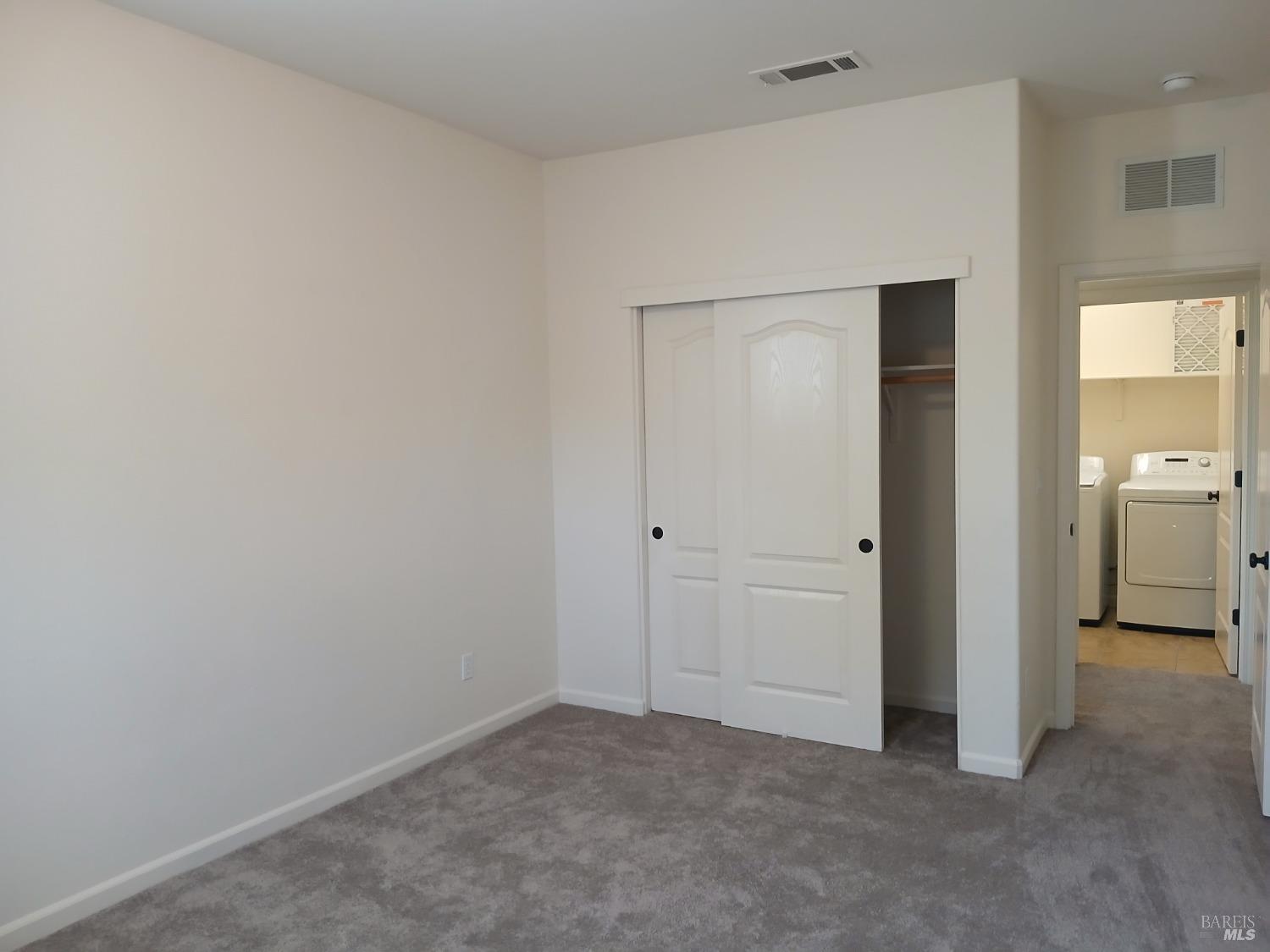 Detail Gallery Image 10 of 24 For 2022 Verbena Dr, Santa Rosa,  CA 95404 - 3 Beds | 2/1 Baths