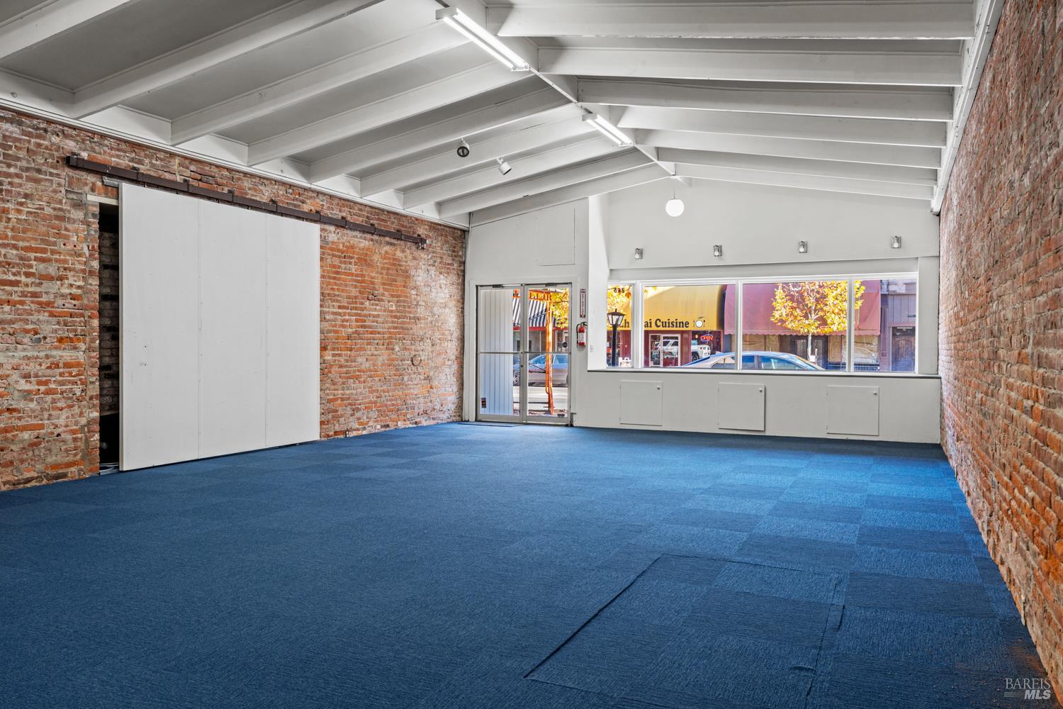 Detail Gallery Image 5 of 11 For 252 N State St, Ukiah,  CA 95482 - – Beds | – Baths