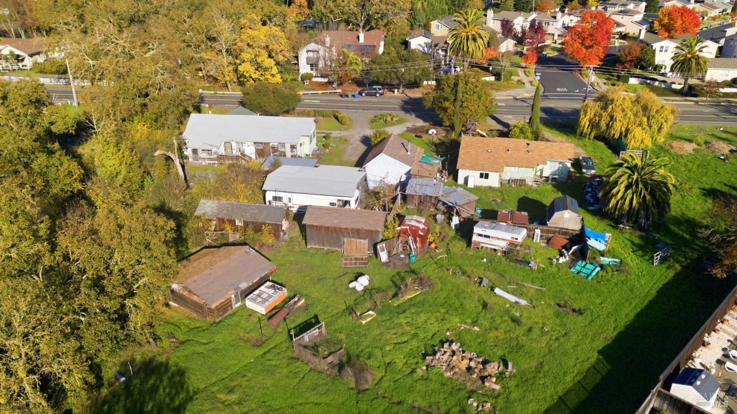 Detail Gallery Image 7 of 16 For 6283 Old Redwood Hwy, Santa Rosa,  CA 95403 - 4 Beds | 3 Baths