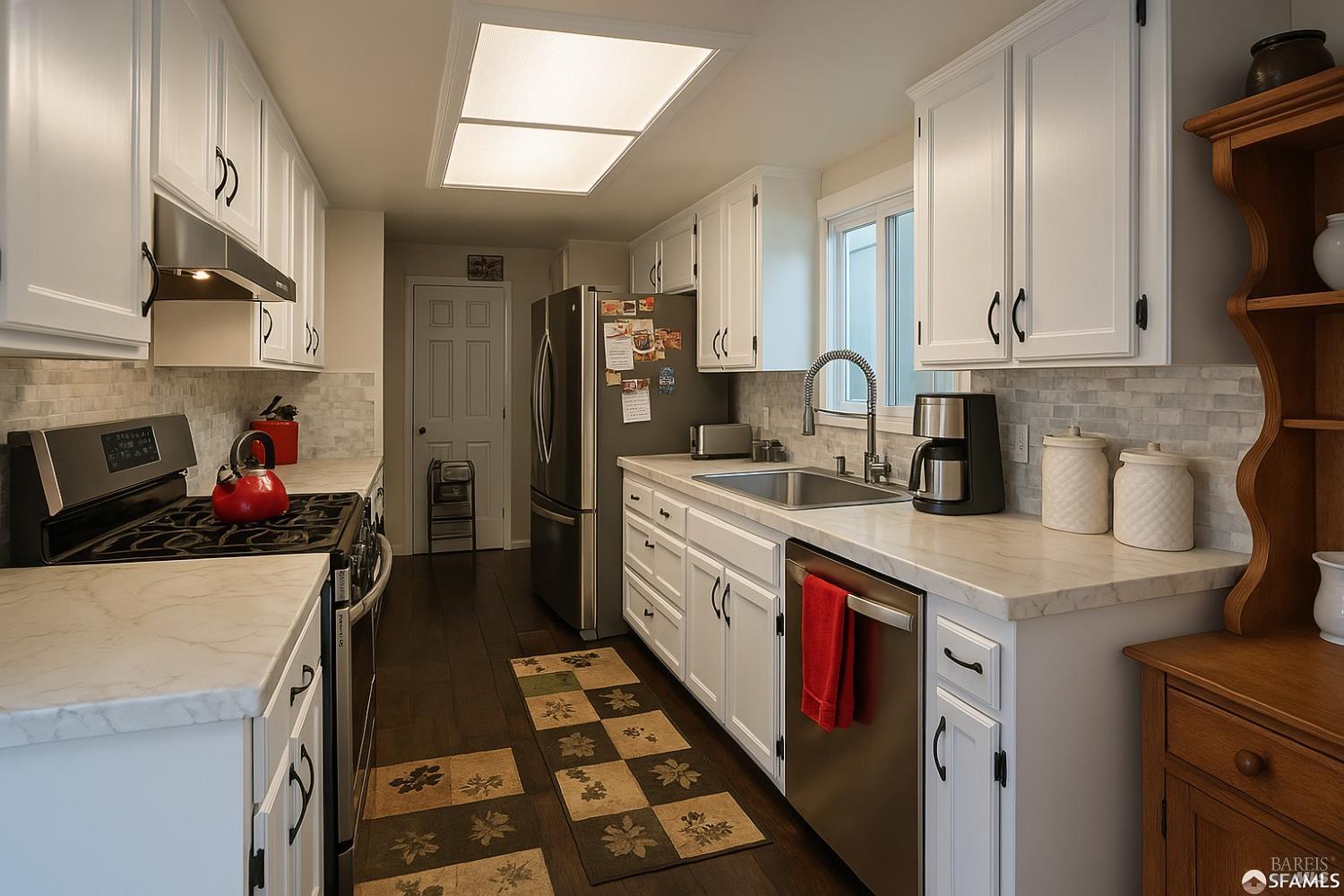 Detail Gallery Image 11 of 17 For 3366 S Francisco Way, Antioch,  CA 94509 - 3 Beds | 2 Baths