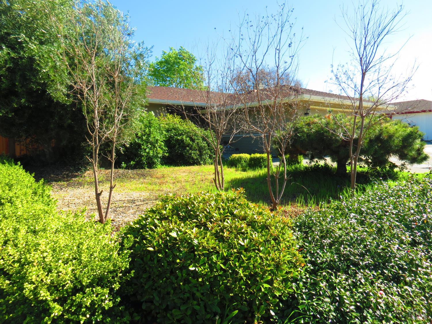 Detail Gallery Image 4 of 17 For 3366 S Francisco Way, Antioch,  CA 94509 - 3 Beds | 2 Baths