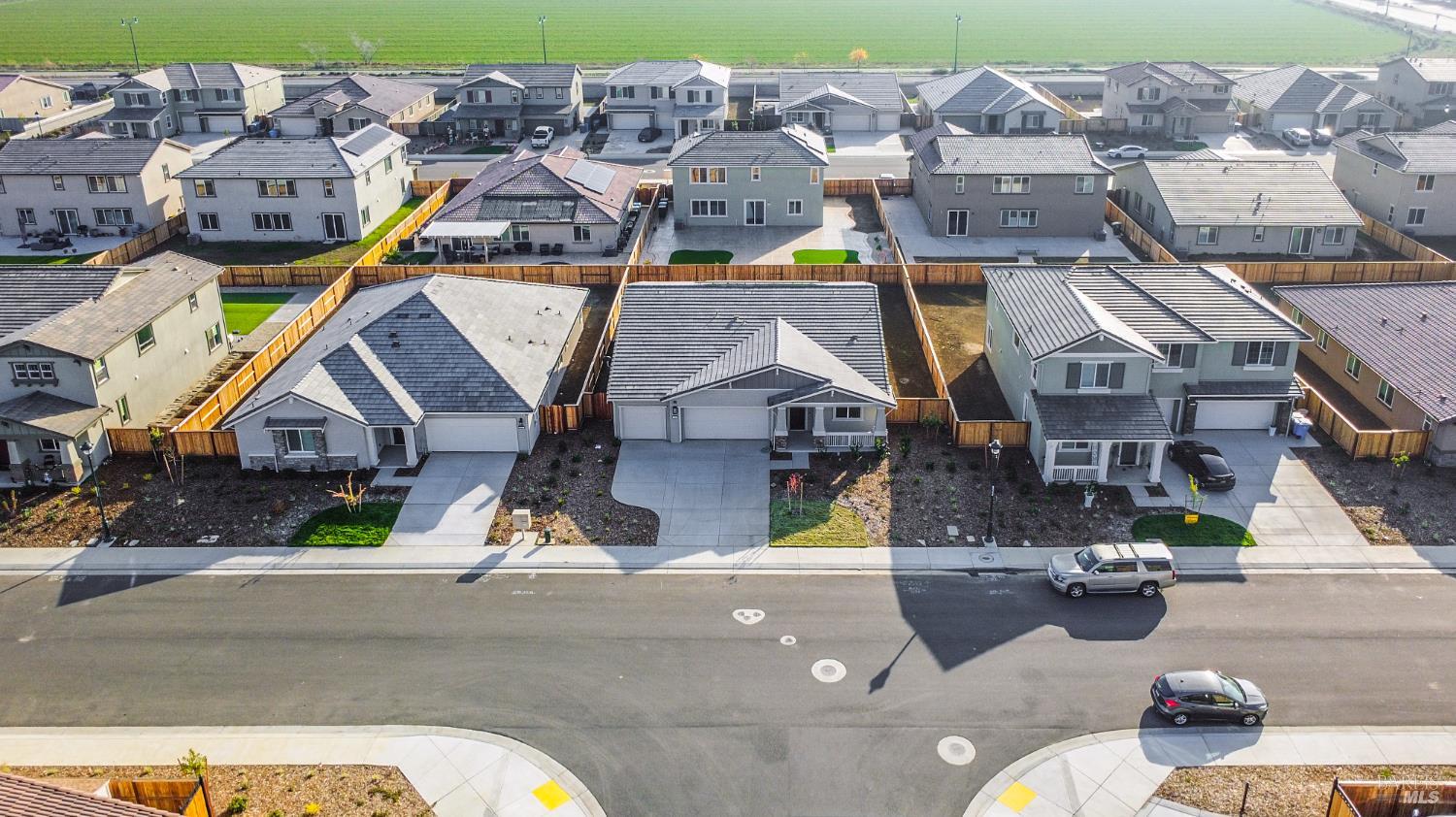 Detail Gallery Image 5 of 35 For 519 Leveler Dr, Vacaville,  CA 95687 - 4 Beds | 3 Baths