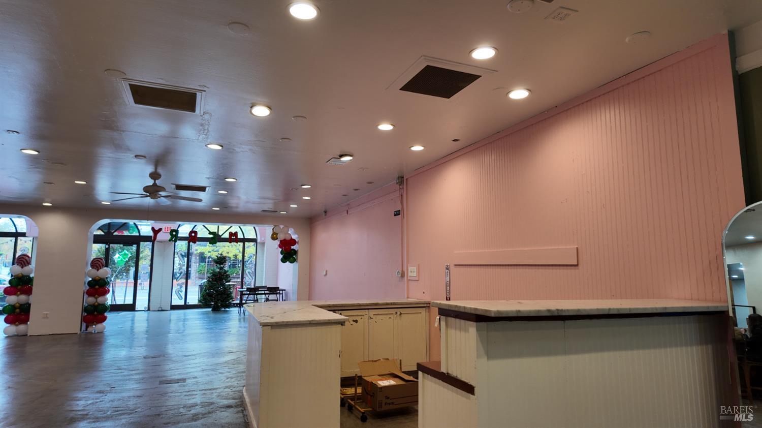 Detail Gallery Image 5 of 7 For 529 4th St, Santa Rosa,  CA 95401 - – Beds | – Baths