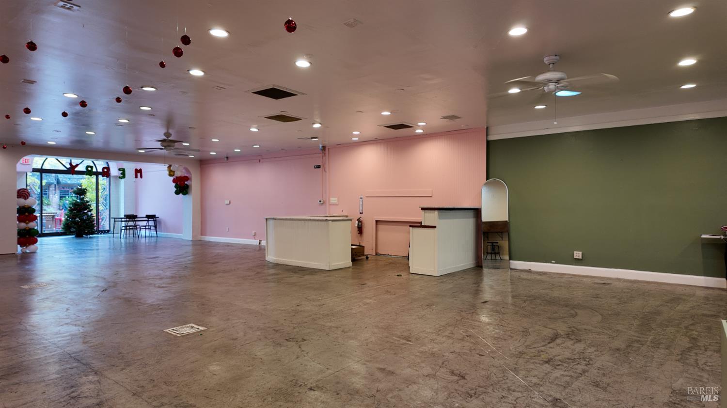 Detail Gallery Image 2 of 7 For 529 4th St, Santa Rosa,  CA 95401 - – Beds | – Baths