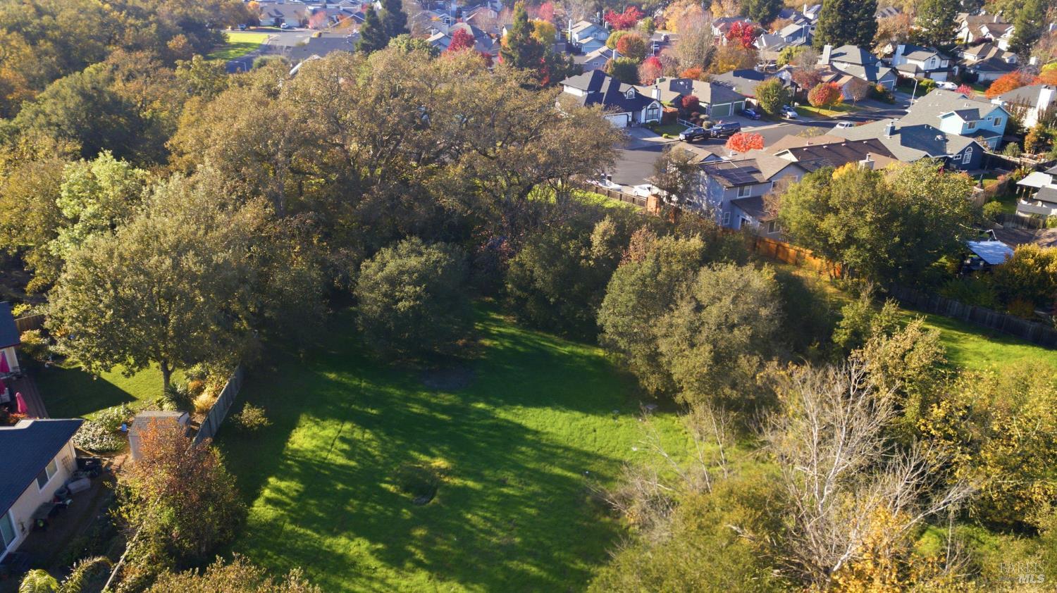 Detail Gallery Image 6 of 16 For 6283 Old Redwood Hwy, Santa Rosa,  CA 95403 - 4 Beds | 3 Baths