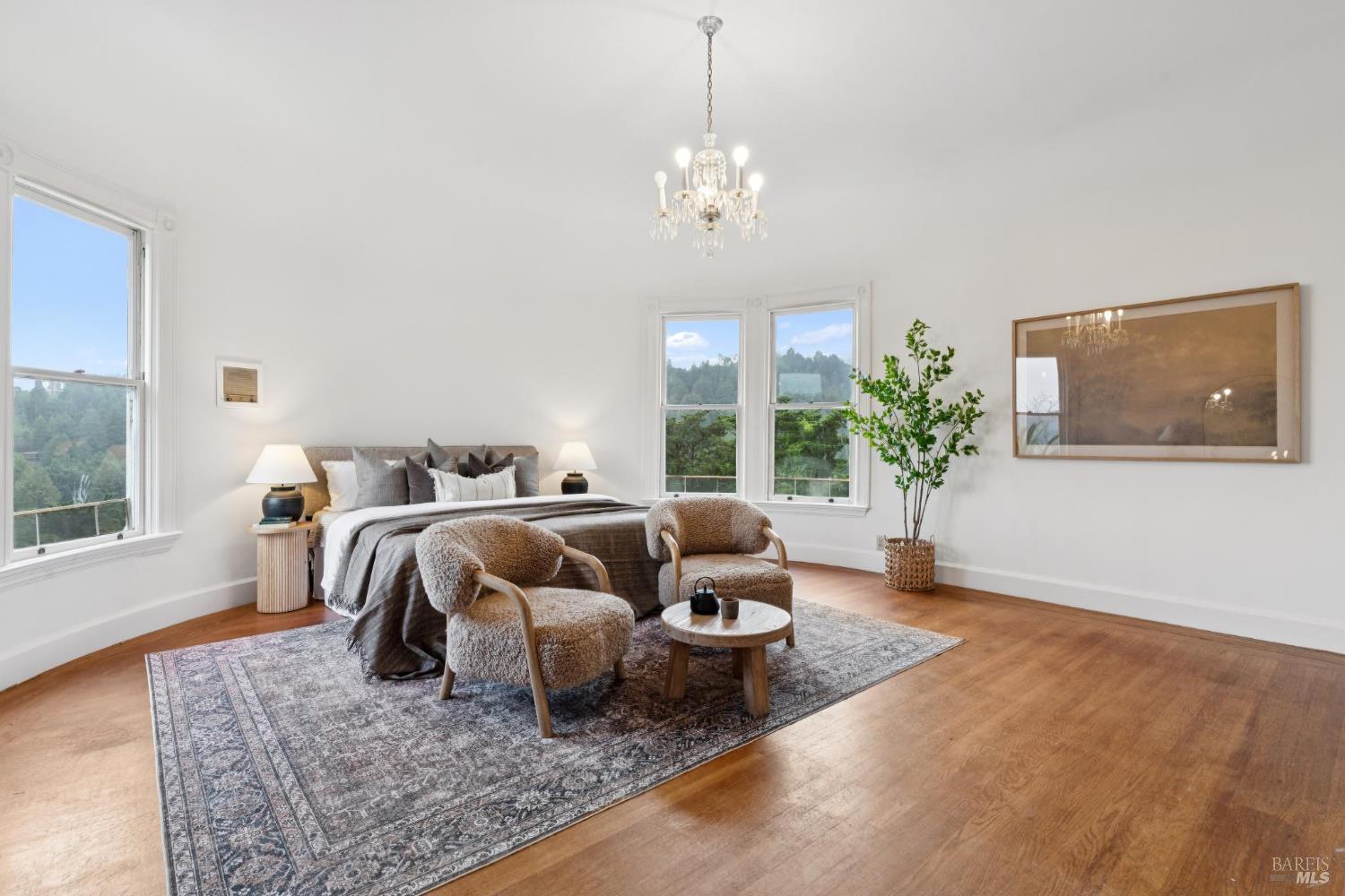 Detail Gallery Image 6 of 35 For 15 Tamalpais Ave, Mill Valley,  CA 94941 - 5 Beds | 2/1 Baths