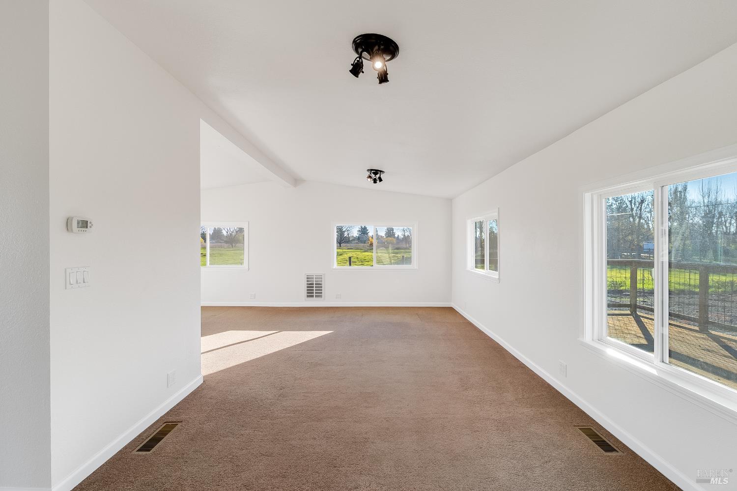 Detail Gallery Image 30 of 55 For 376 Horn Ave, Santa Rosa,  CA 95407 - 2 Beds | 1/1 Baths