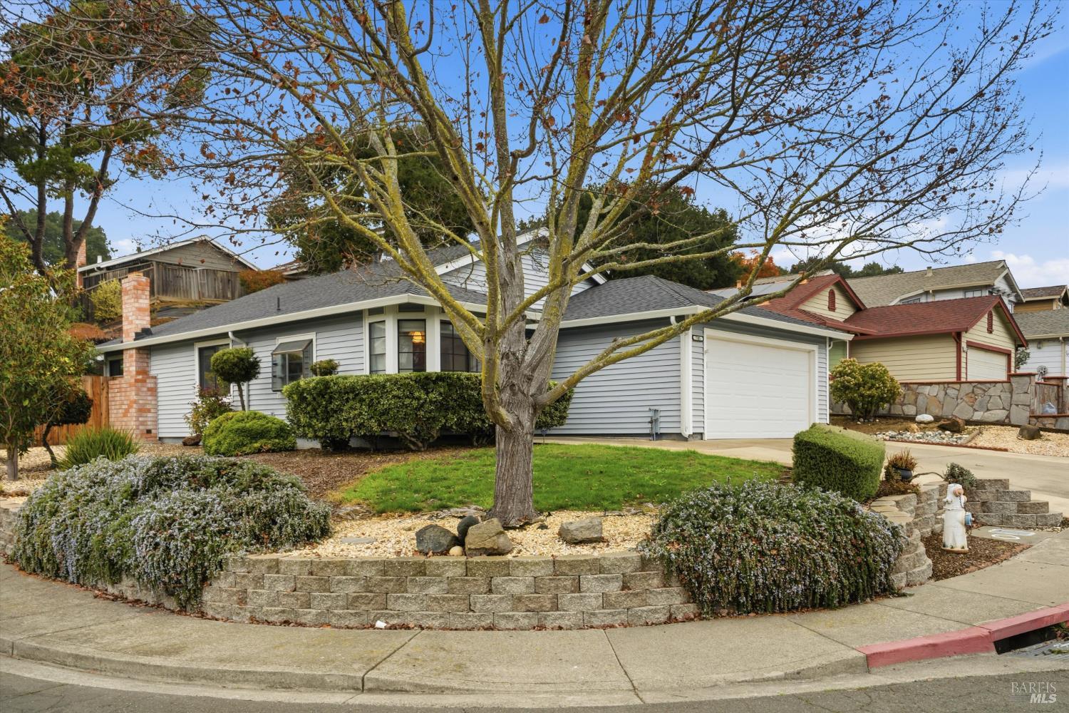 Detail Gallery Image 2 of 23 For 705 Starfish Dr, Vallejo,  CA 94591 - 3 Beds | 2 Baths