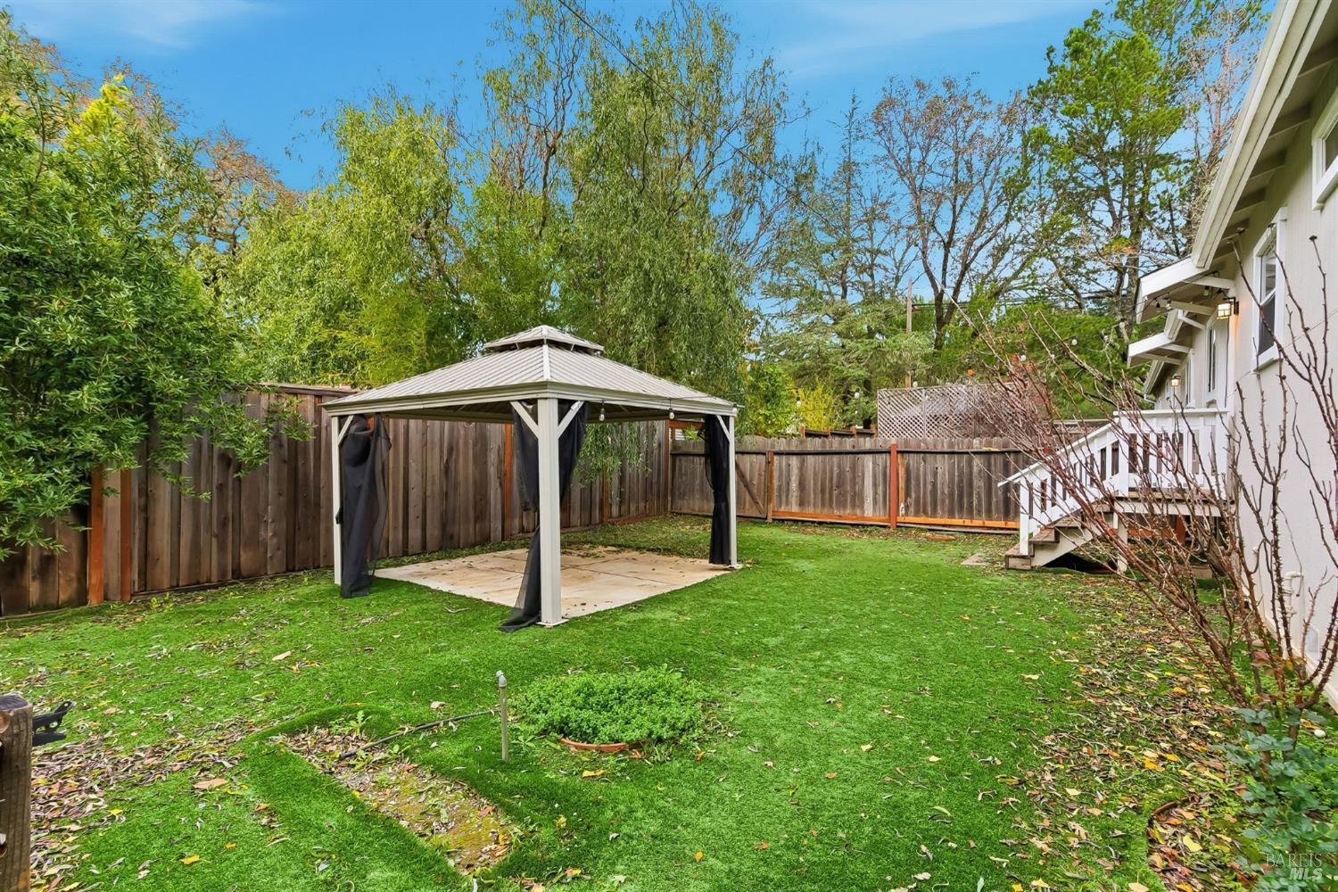 Detail Gallery Image 38 of 41 For 567 San Geronimo Valley Dr, San Geronimo,  CA 94963 - 4 Beds | 2 Baths