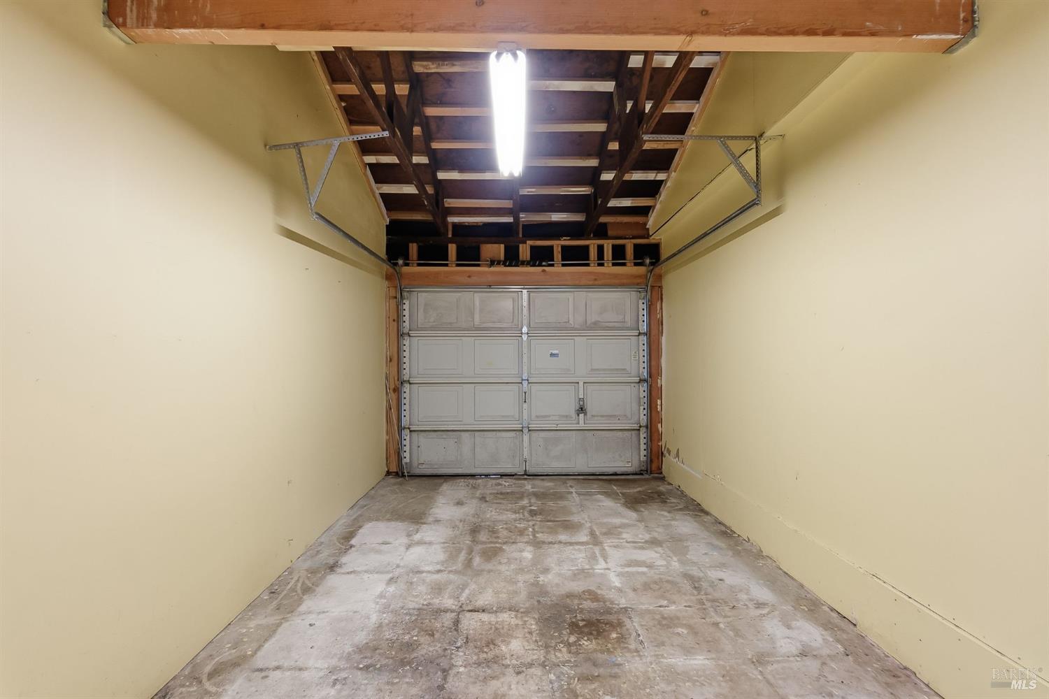 Detail Gallery Image 40 of 41 For 567 San Geronimo Valley Dr, San Geronimo,  CA 94963 - 4 Beds | 2 Baths