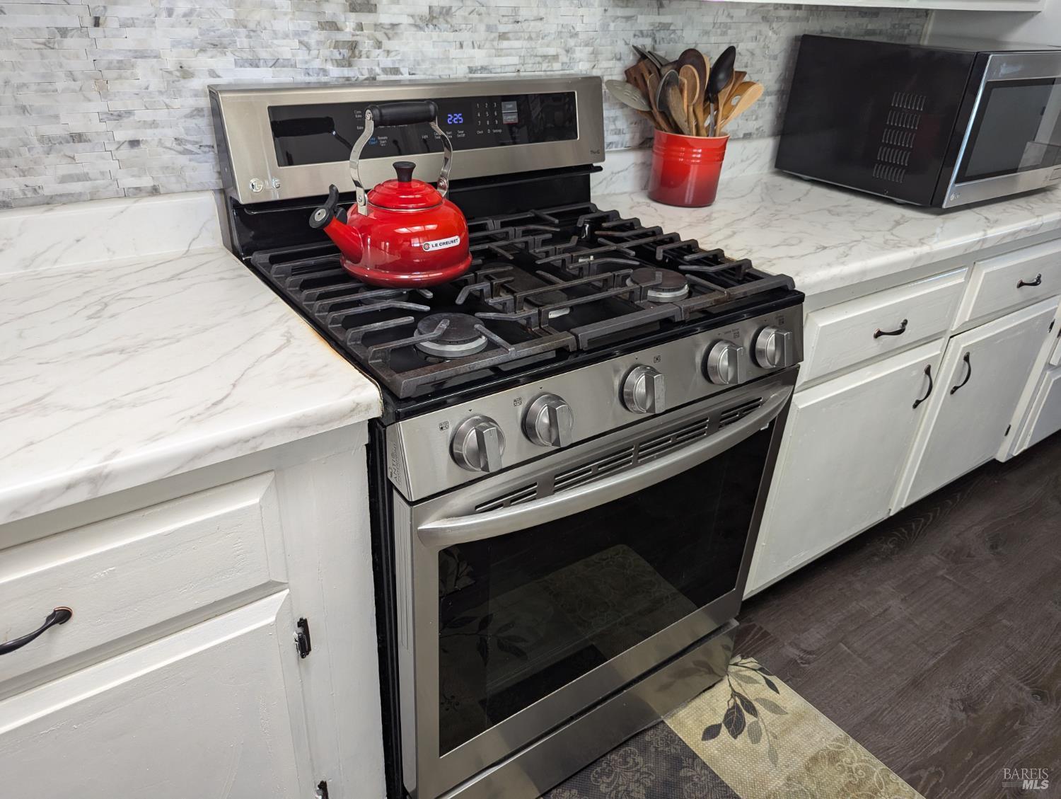 Detail Gallery Image 13 of 17 For 3366 S Francisco Way, Antioch,  CA 94509 - 3 Beds | 2 Baths