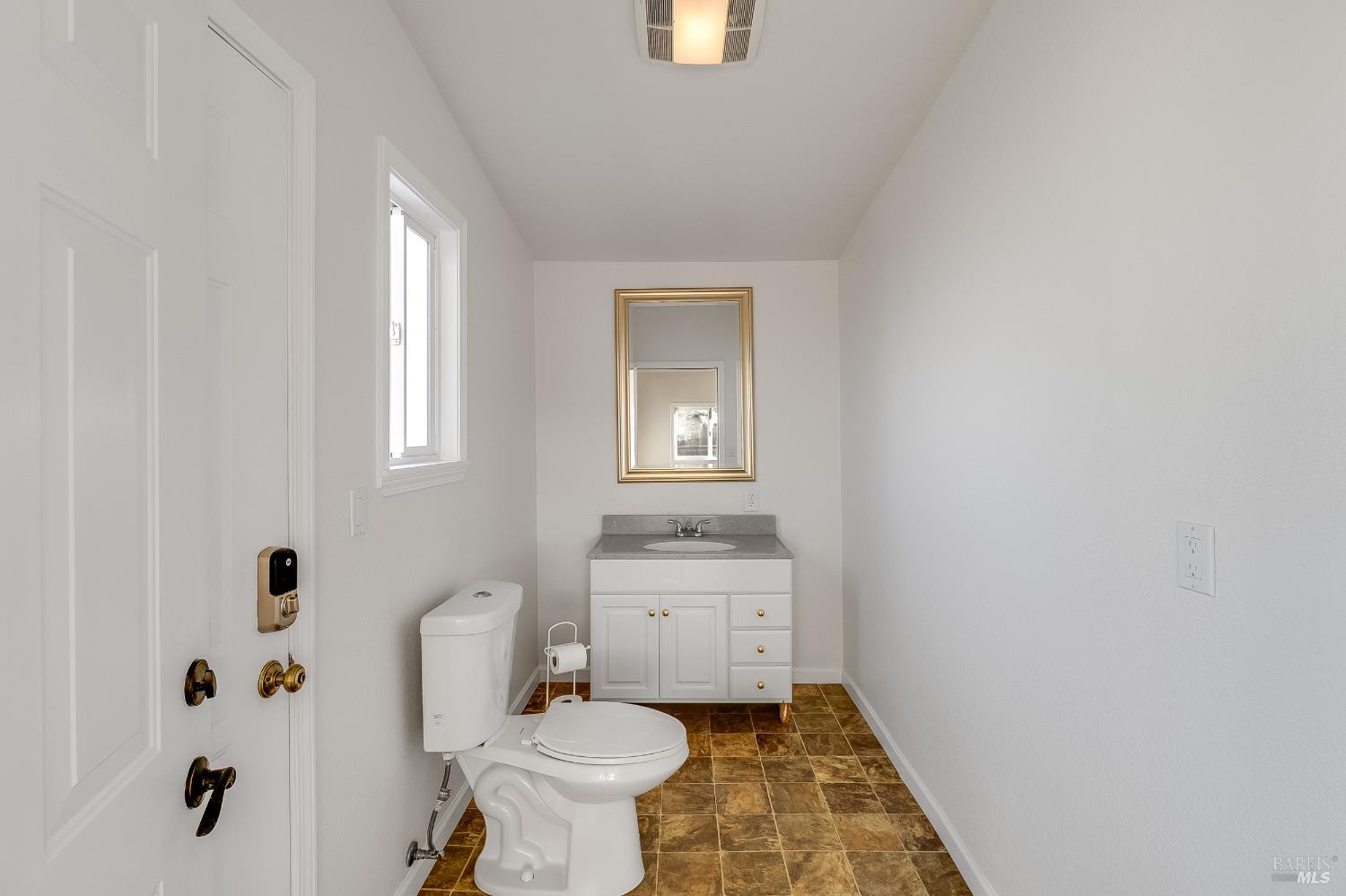 Detail Gallery Image 28 of 55 For 376 Horn Ave, Santa Rosa,  CA 95407 - 2 Beds | 1/1 Baths