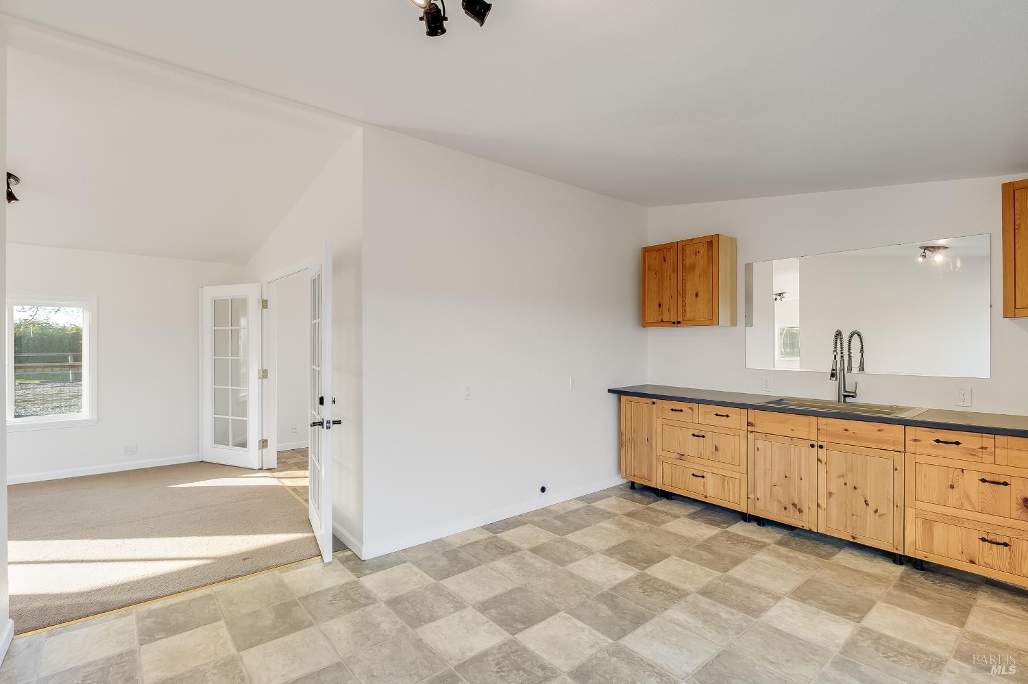 Detail Gallery Image 4 of 55 For 376 Horn Ave, Santa Rosa,  CA 95407 - 2 Beds | 1/1 Baths