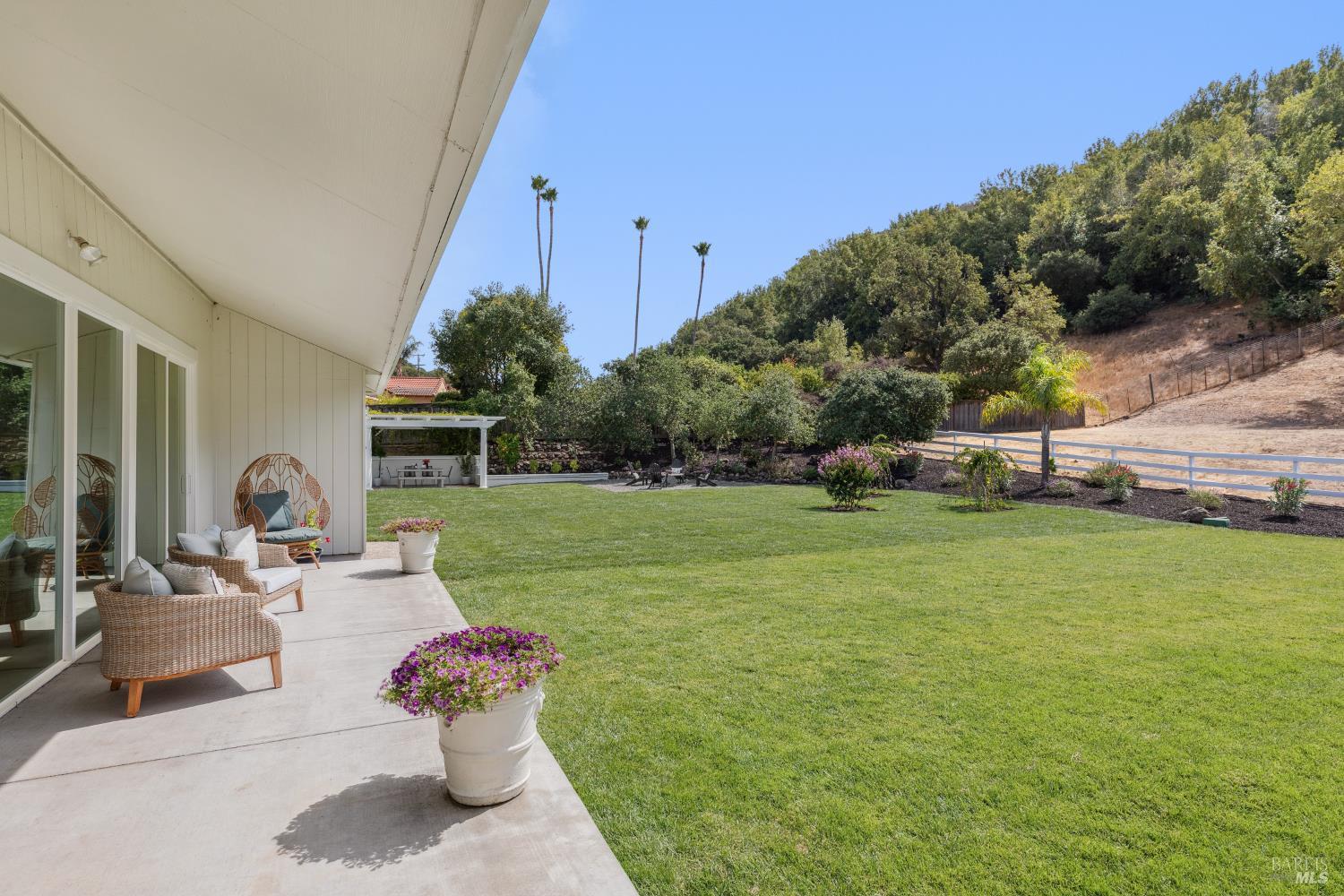 Detail Gallery Image 38 of 41 For 155 H Ln, Novato,  CA 94945 - 4 Beds | 4/1 Baths