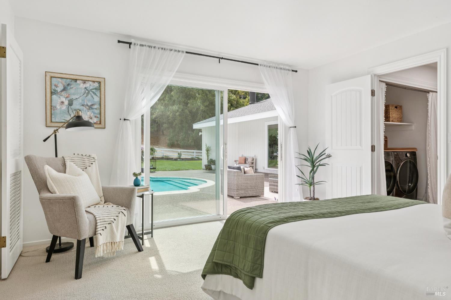 Detail Gallery Image 24 of 41 For 155 H Ln, Novato,  CA 94945 - 4 Beds | 4/1 Baths