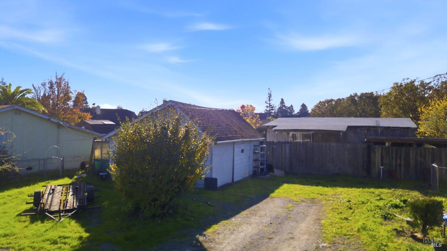 Detail Gallery Image 15 of 16 For 6283 Old Redwood Hwy, Santa Rosa,  CA 95403 - 4 Beds | 3 Baths