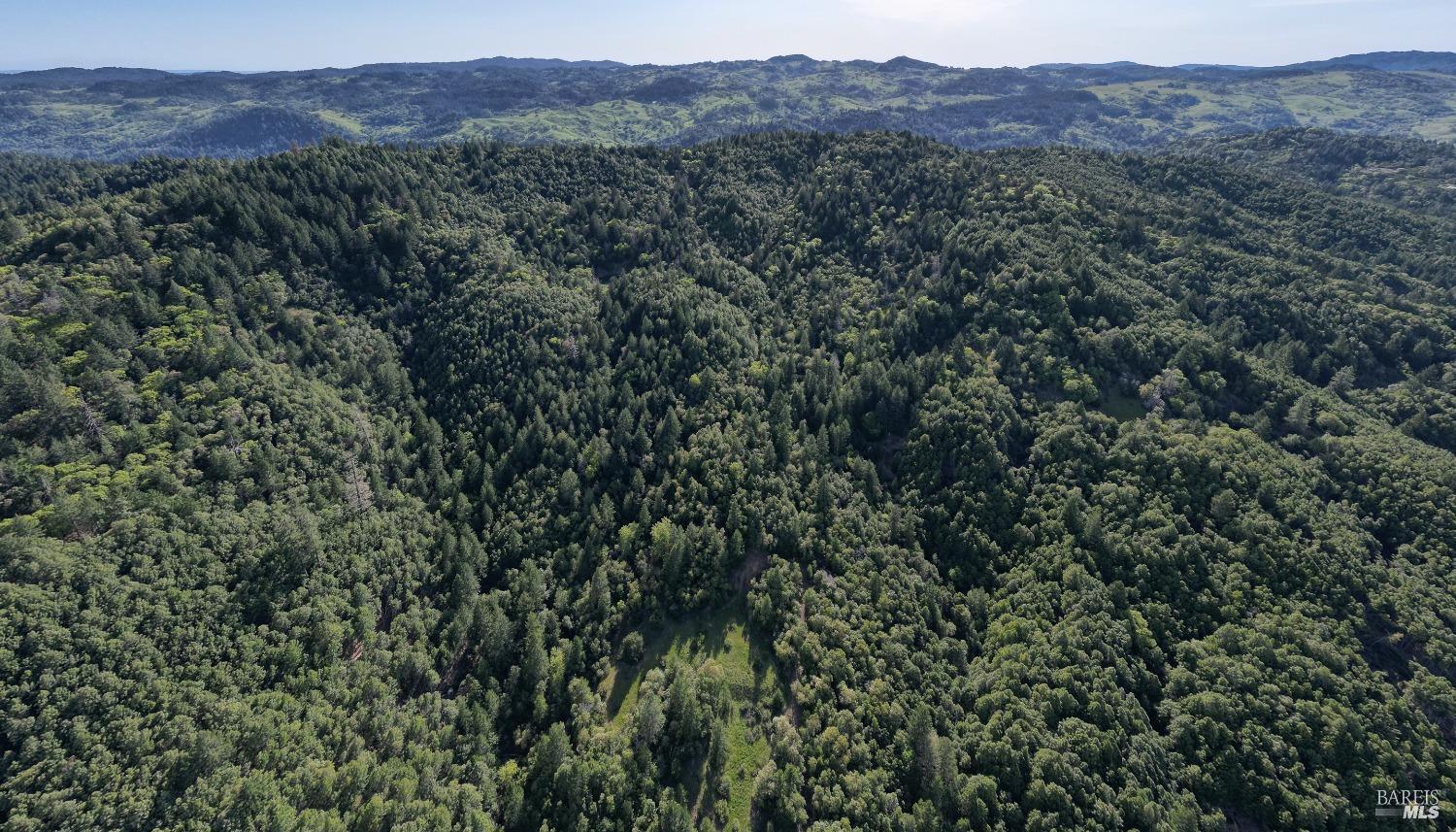 Detail Gallery Image 4 of 13 For 80501 Ebert Ln, Piercy,  CA 95587 - – Beds | – Baths