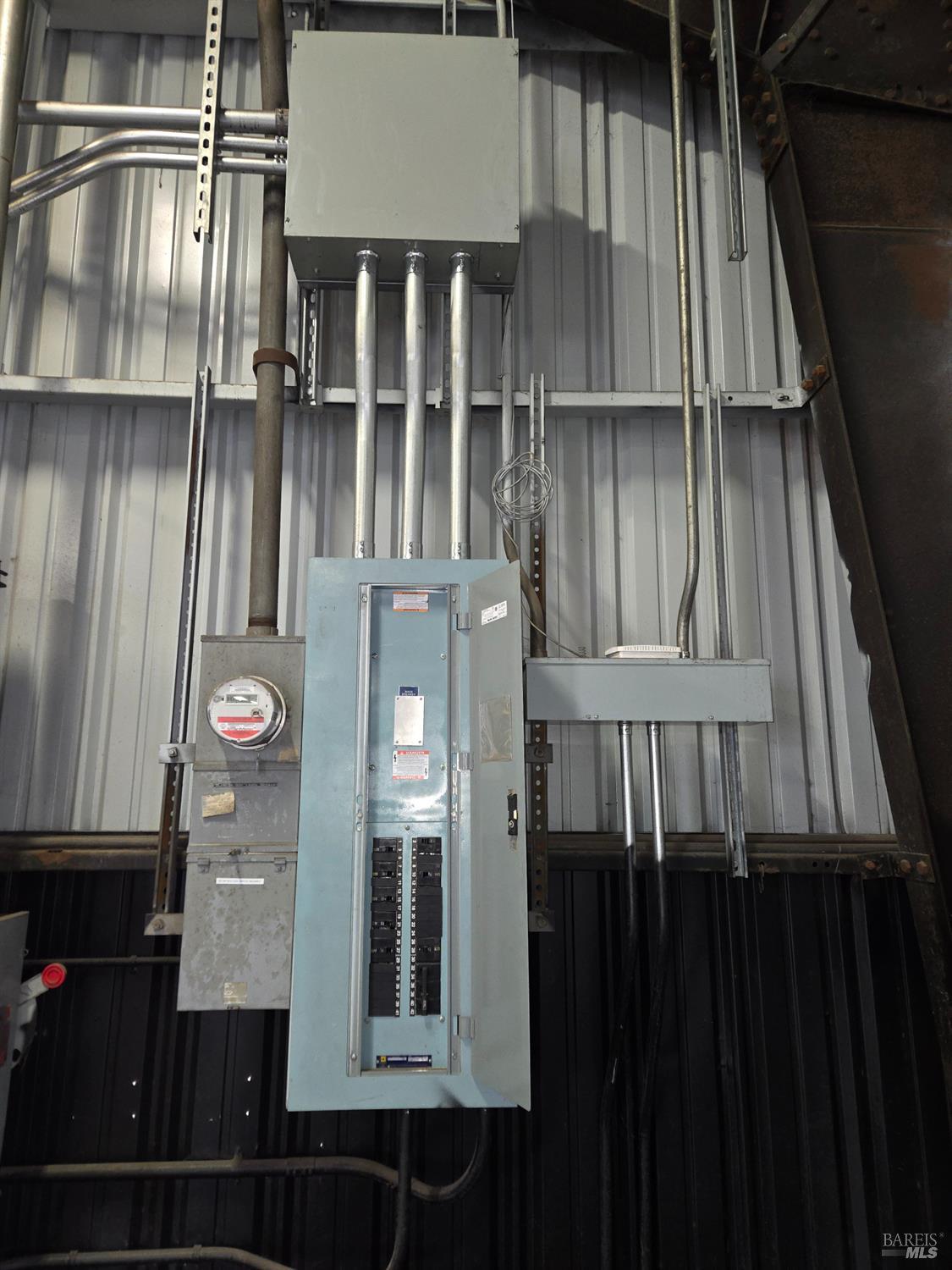 Detail Gallery Image 6 of 11 For 141 Helman Ln, Cotati,  CA 94931 - – Beds | – Baths