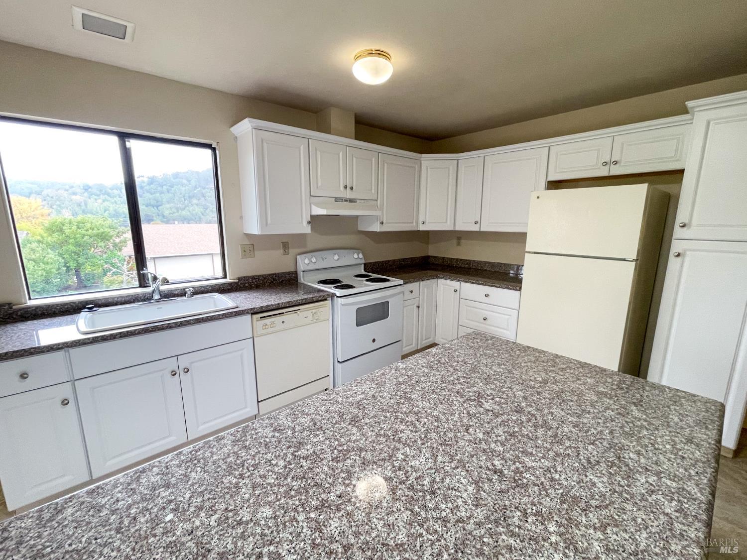 Detail Gallery Image 28 of 47 For 28 Shannon Ct, Novato,  CA 94949 - 4 Beds | 2 Baths