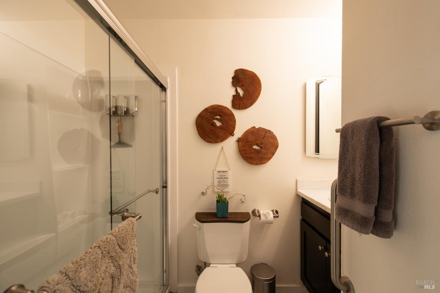 Detail Gallery Image 45 of 76 For 22855 Chianti Rd, Geyserville,  CA 95441 - – Beds | – Baths