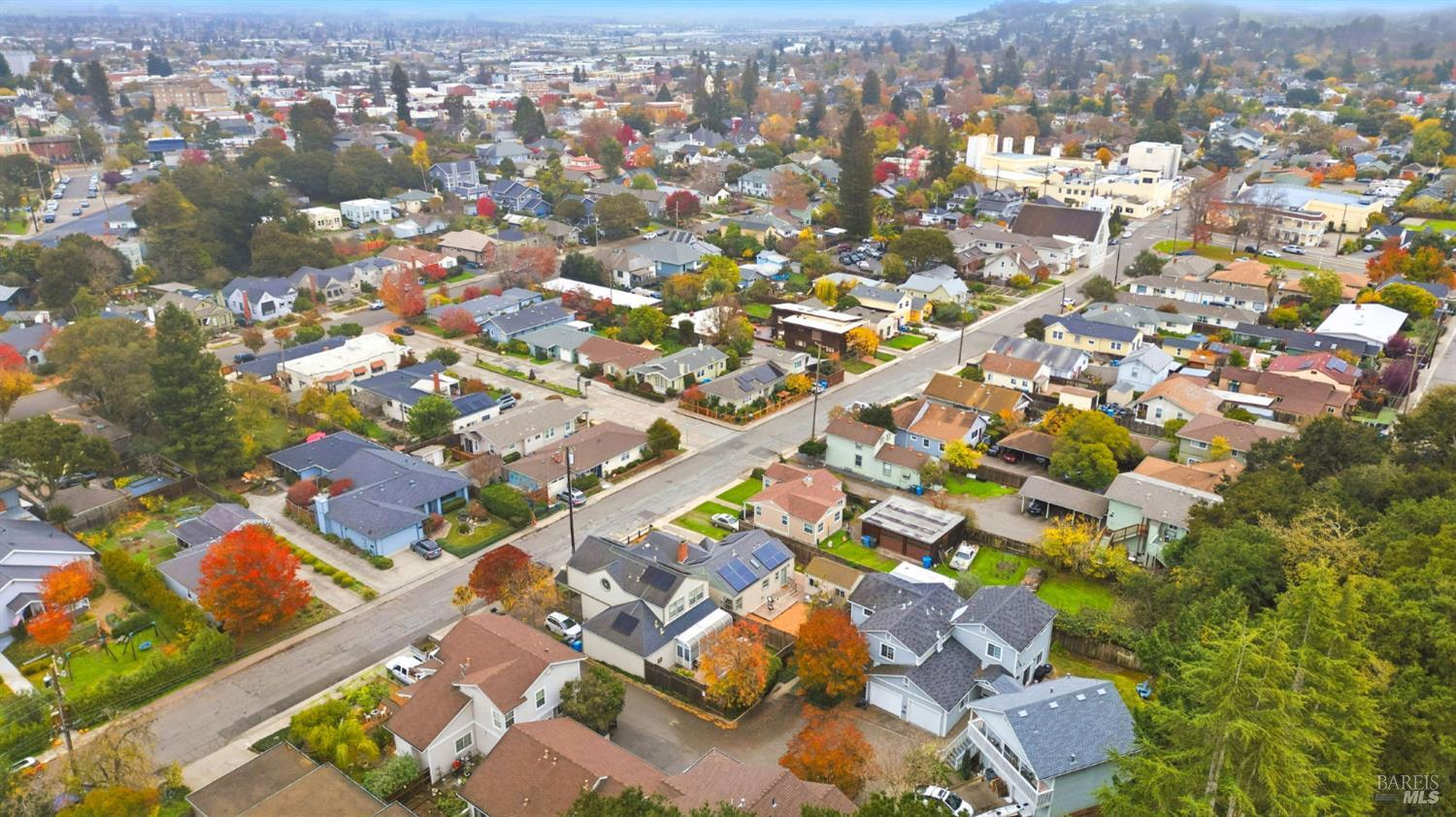 Detail Gallery Image 38 of 43 For 605 Baker St, Petaluma,  CA 94952 - 2 Beds | 1/1 Baths
