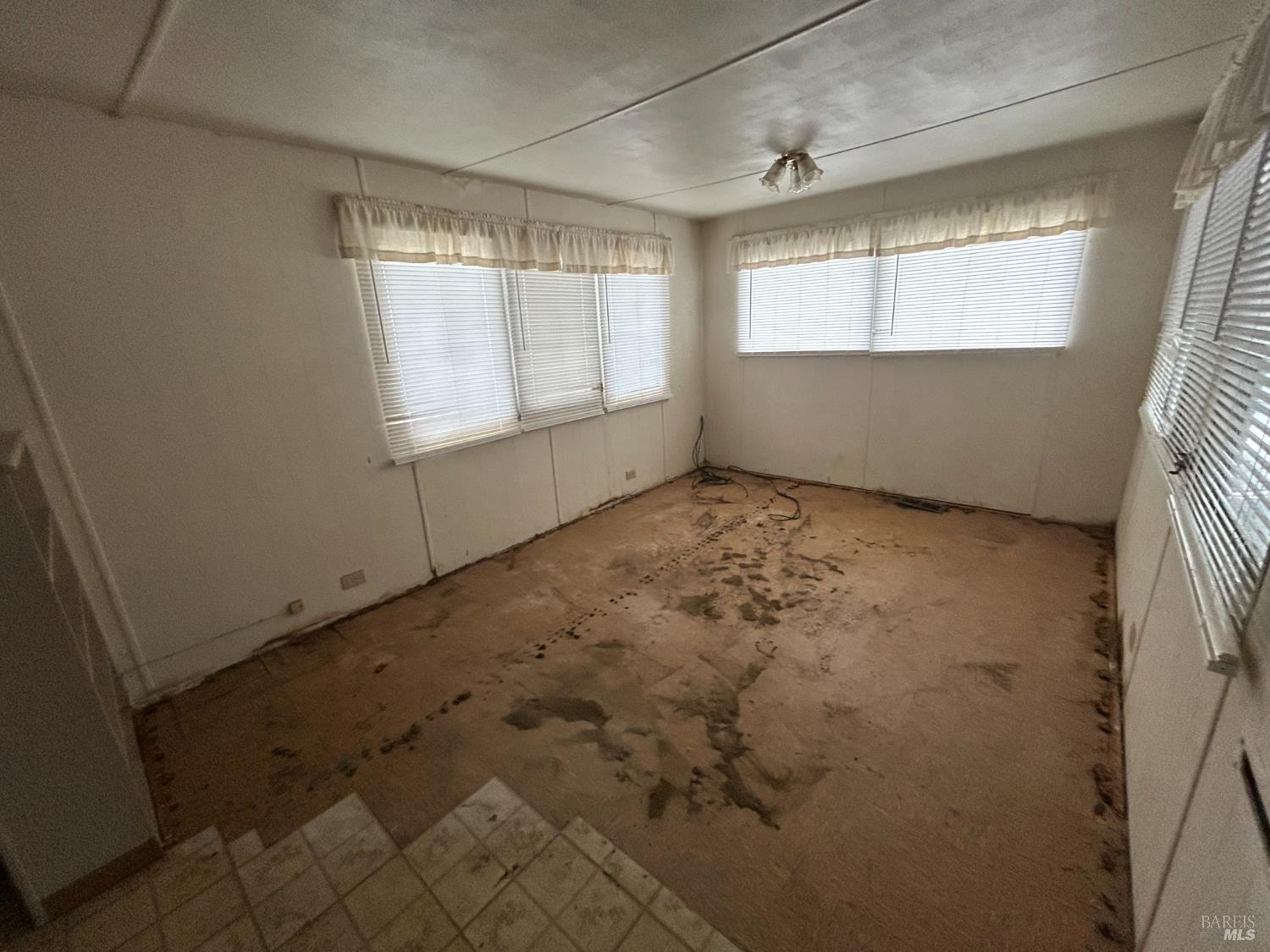 Detail Gallery Image 4 of 12 For 1427 W Texas St B 07, Fairfield,  CA 94533 - 1 Beds | 1 Baths