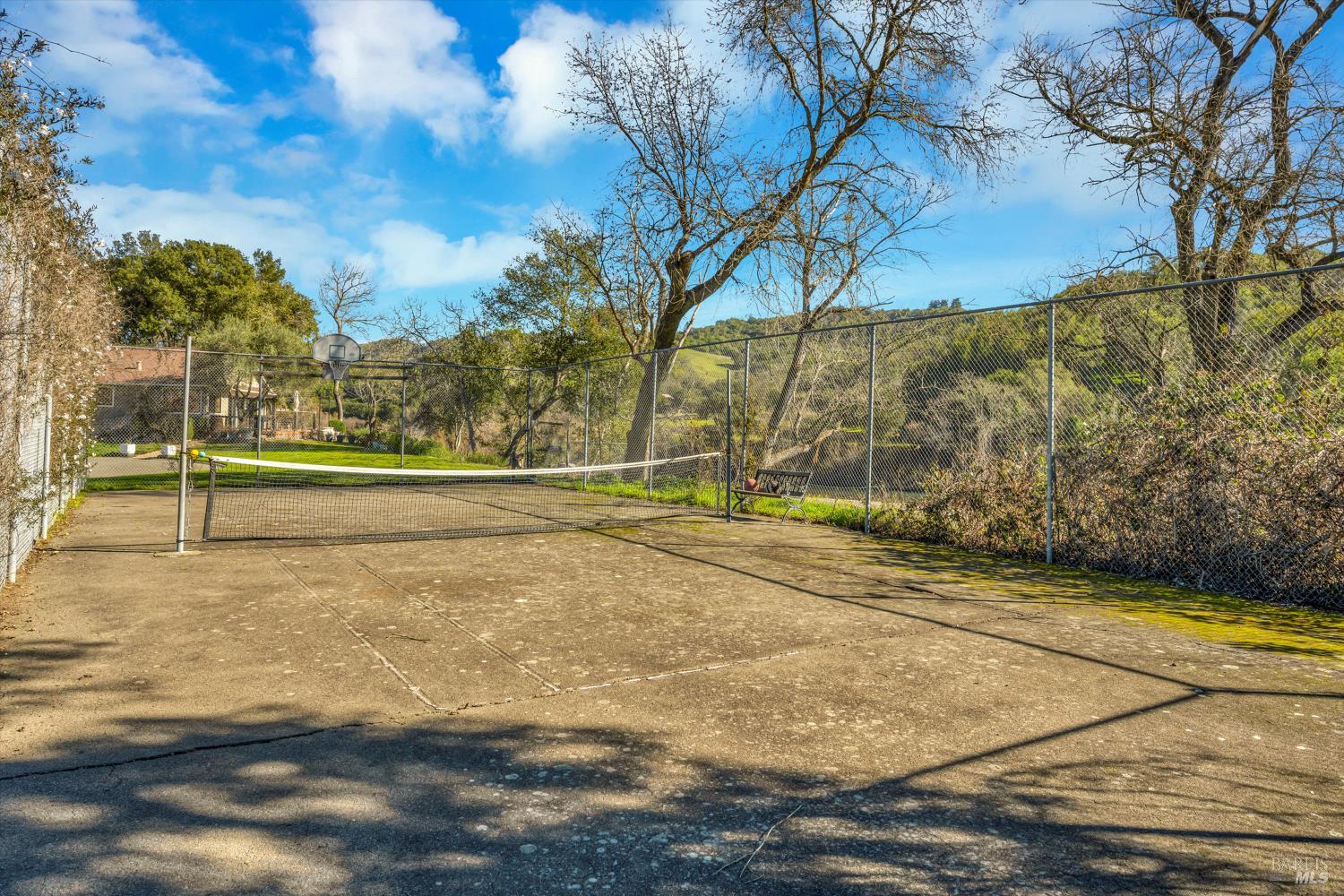 Detail Gallery Image 38 of 38 For 220 Cedar Cir, Healdsburg,  CA 95448 - 2 Beds | 2 Baths