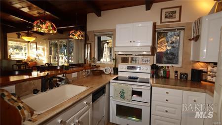 Detail Gallery Image 7 of 37 For 11723 Widgeon Way, Clearlake Oaks,  CA 95423 - 2 Beds | 2 Baths