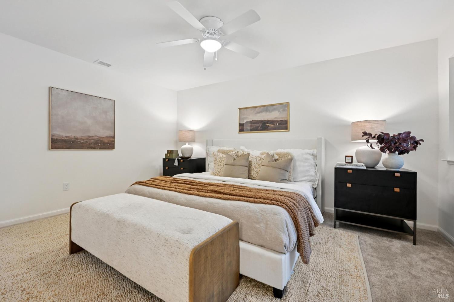 Detail Gallery Image 11 of 21 For 405 Sylvia Way, San Rafael,  CA 94903 - 3 Beds | 2/1 Baths
