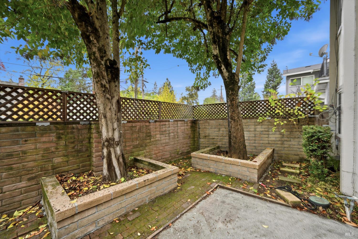 Detail Gallery Image 22 of 27 For 1213 Fair Oaks Ave, Santa Rosa,  CA 95404 - – Beds | – Baths