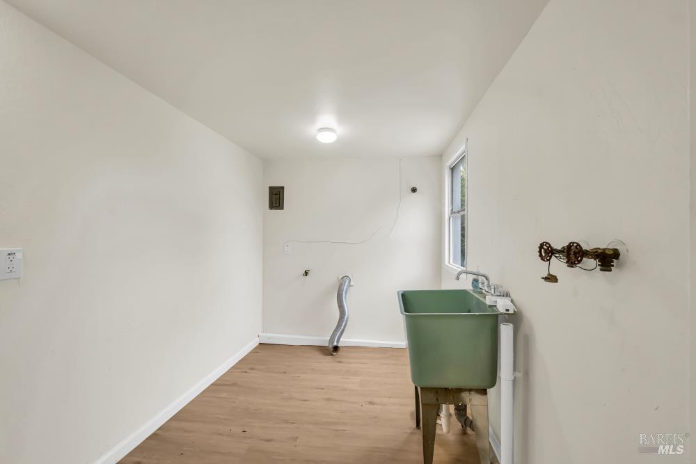 Detail Gallery Image 14 of 34 For 2525 Alameda St, Vallejo,  CA 94590 - 2 Beds | 1 Baths