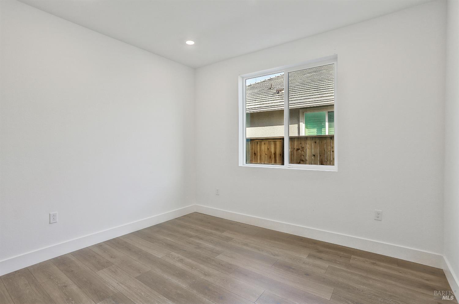 Detail Gallery Image 20 of 35 For 519 Leveler Dr, Vacaville,  CA 95687 - 4 Beds | 3 Baths