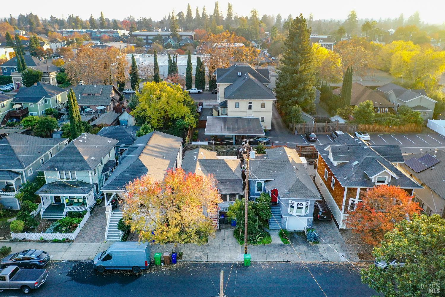 Detail Gallery Image 3 of 44 For 1453 Calistoga Ave, Napa,  CA 94559 - 2 Beds | 1 Baths