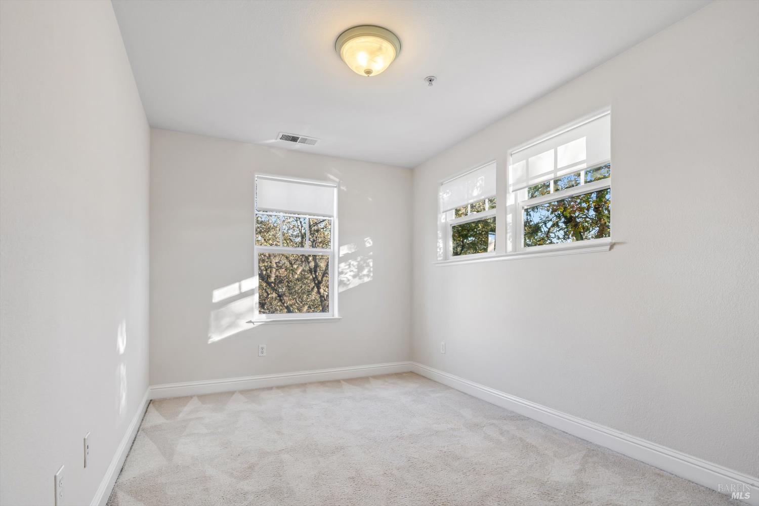 Detail Gallery Image 15 of 28 For 772 Mcclelland Dr, Windsor,  CA 95492 - 3 Beds | 2/1 Baths