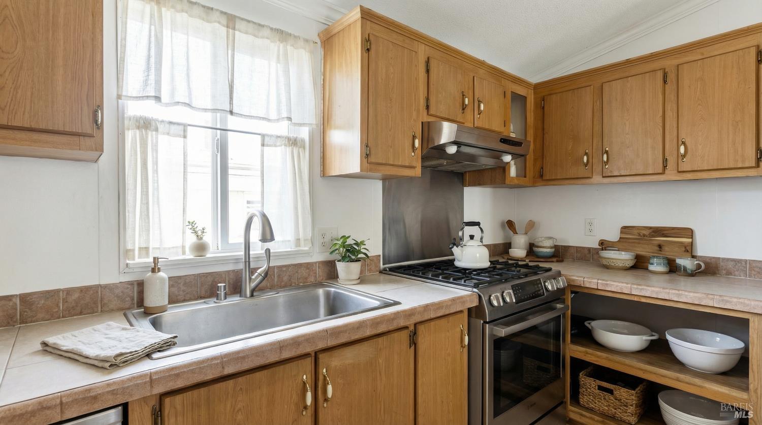 Detail Gallery Image 19 of 35 For 2963 Santa Rosa Ave C6, Santa Rosa,  CA 95407 - 3 Beds | 2 Baths