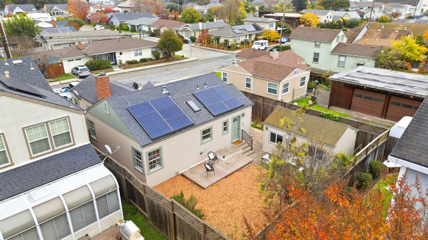 Detail Gallery Image 34 of 43 For 605 Baker St, Petaluma,  CA 94952 - 2 Beds | 1/1 Baths