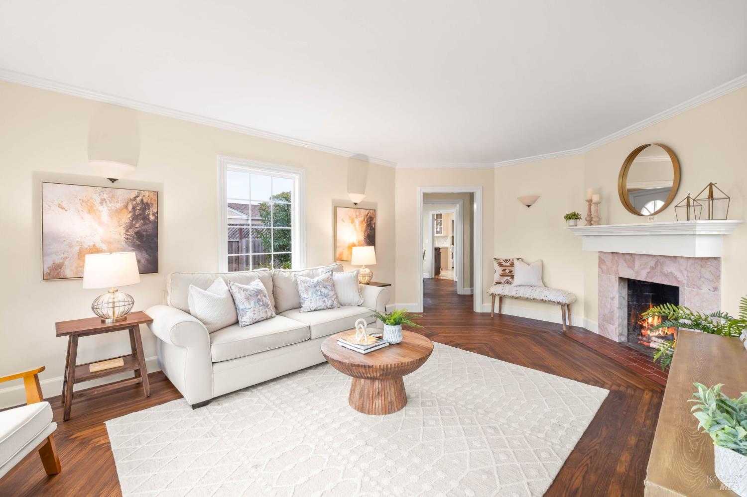 Detail Gallery Image 13 of 43 For 605 Baker St, Petaluma,  CA 94952 - 2 Beds | 1/1 Baths