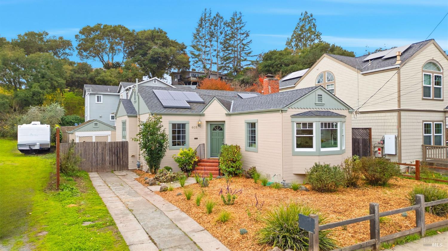 Detail Gallery Image 29 of 43 For 605 Baker St, Petaluma,  CA 94952 - 2 Beds | 1/1 Baths