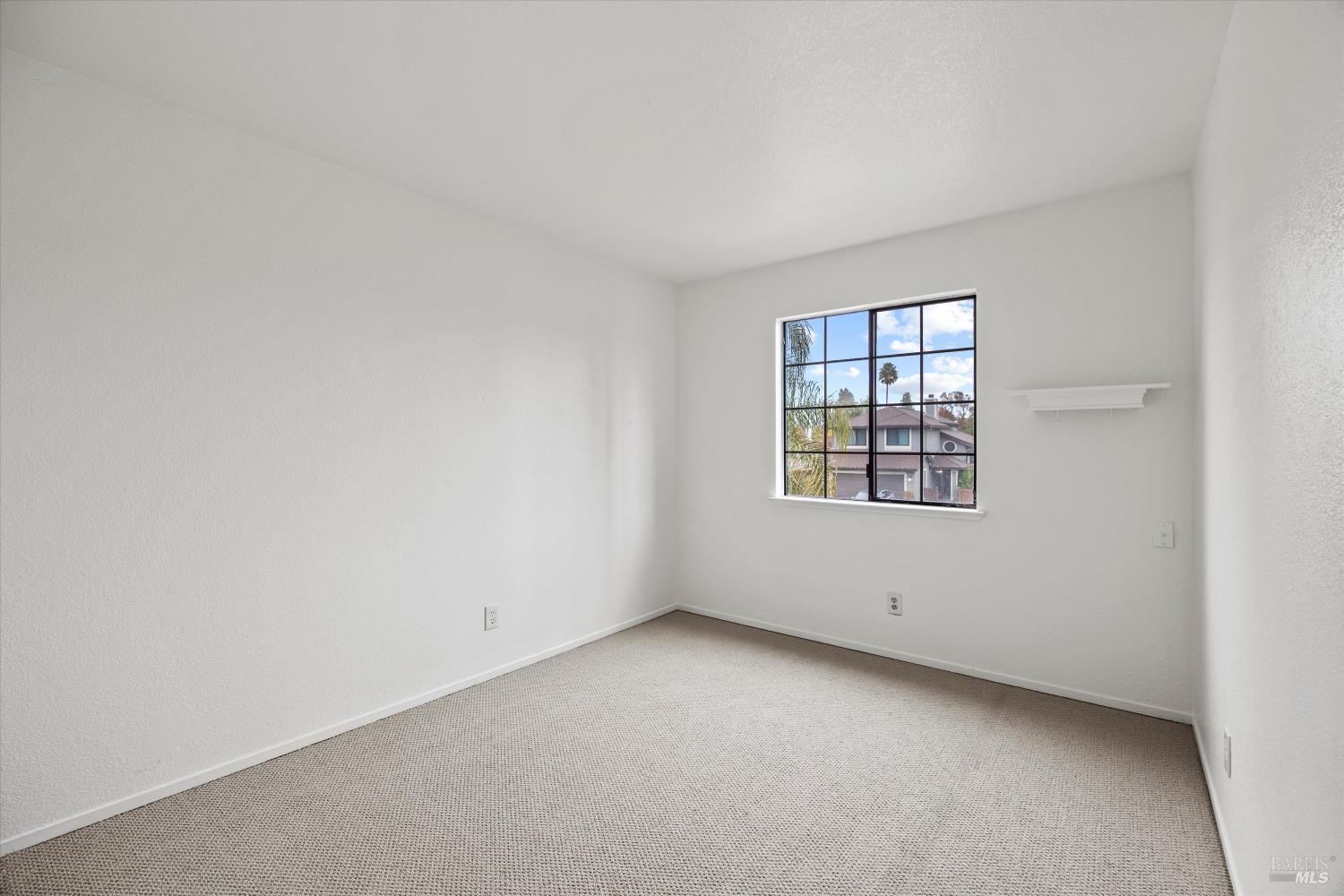 Detail Gallery Image 23 of 28 For 706 Peregrine Way, Vacaville,  CA 95687 - 3 Beds | 2/1 Baths