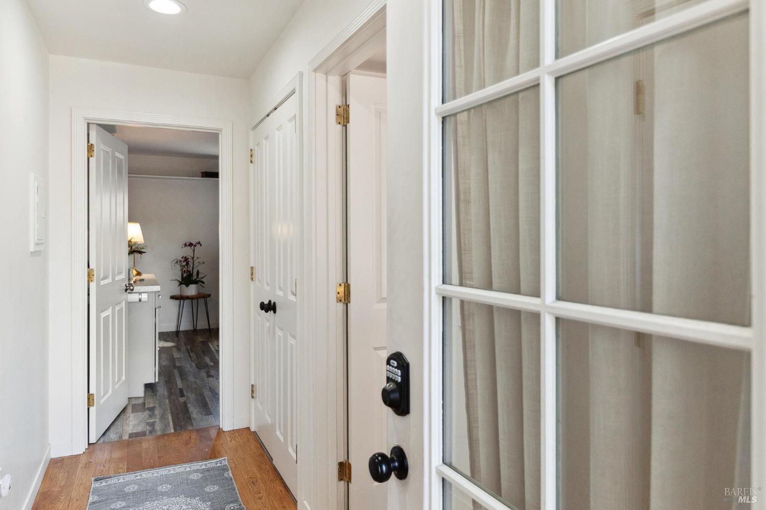 Detail Gallery Image 12 of 16 For 582 Fernando Dr a,  Novato,  CA 94945 - 0 Beds | 1 Baths