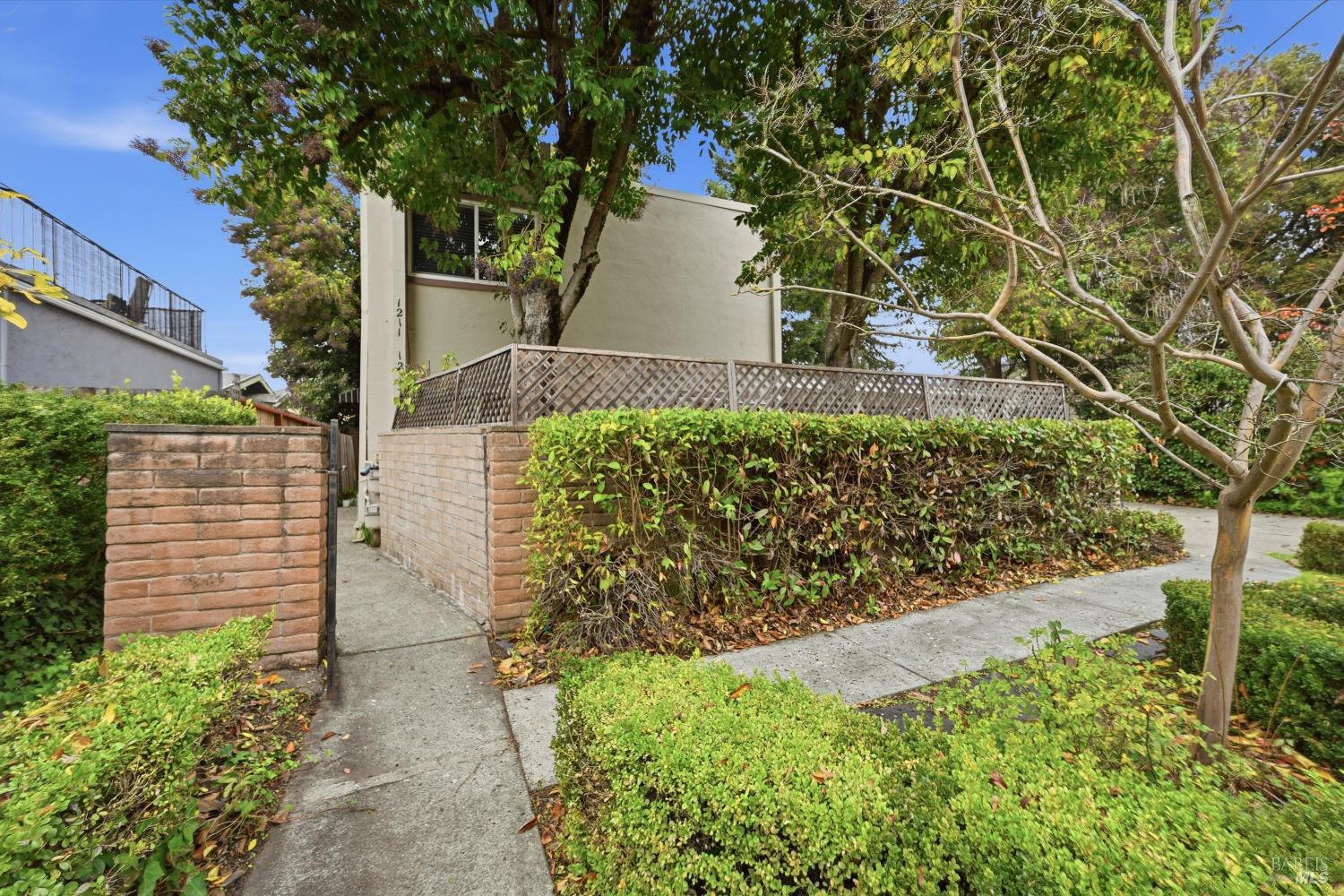 Detail Gallery Image 23 of 27 For 1213 Fair Oaks Ave, Santa Rosa,  CA 95404 - – Beds | – Baths