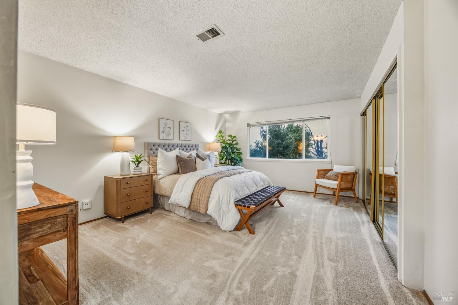 Detail Gallery Image 27 of 51 For 494 Mills Dr, Benicia,  CA 94510 - 4 Beds | 2/1 Baths