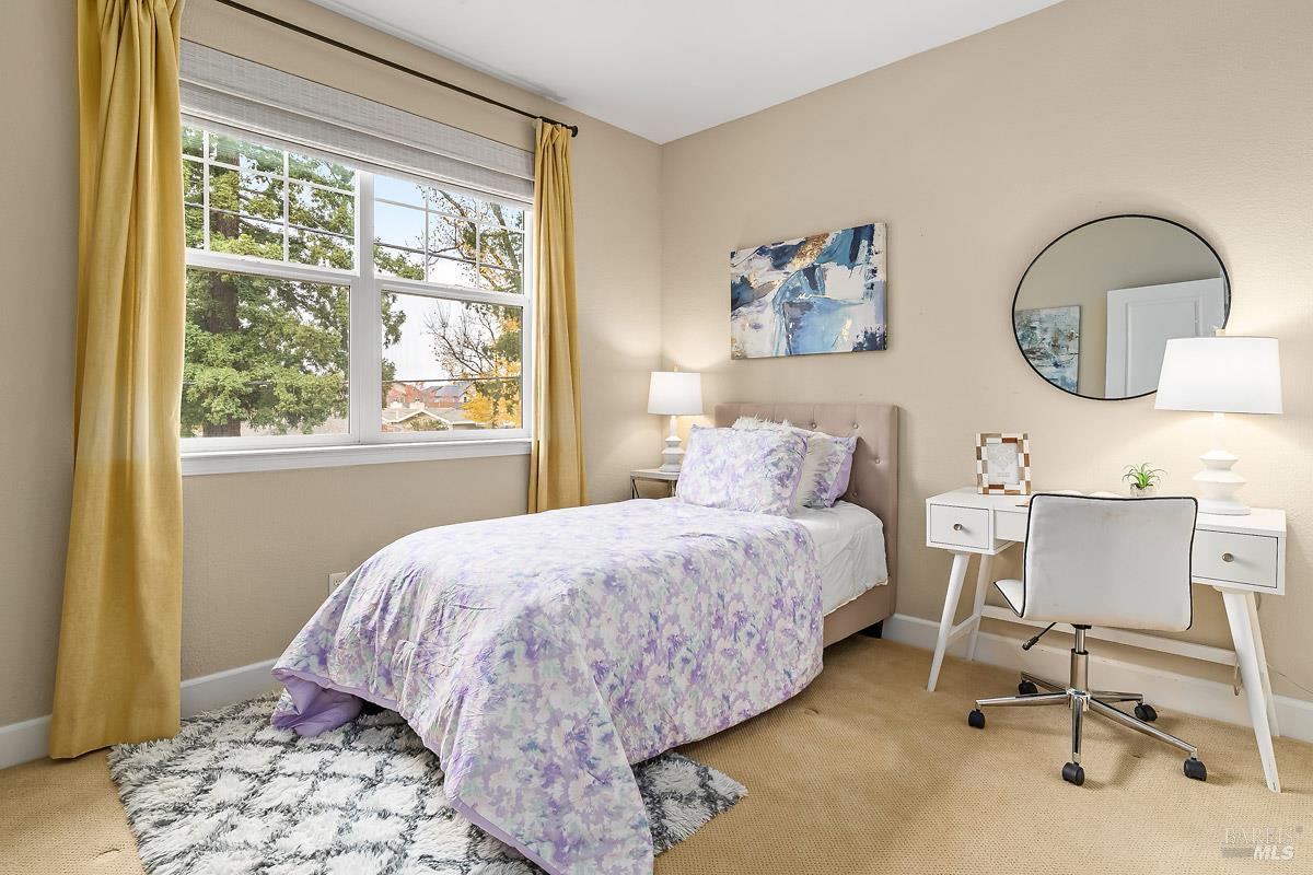 Detail Gallery Image 17 of 23 For 960 1st St, Sonoma,  CA 95476 - 3 Beds | 2/1 Baths