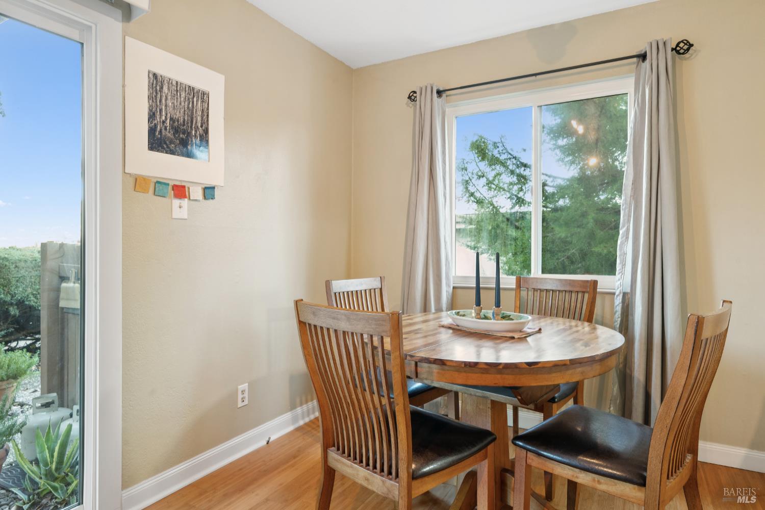 Detail Gallery Image 7 of 24 For 1345 Southwest Blvd #B,  Rohnert Park,  CA 94928 - 2 Beds | 1 Baths