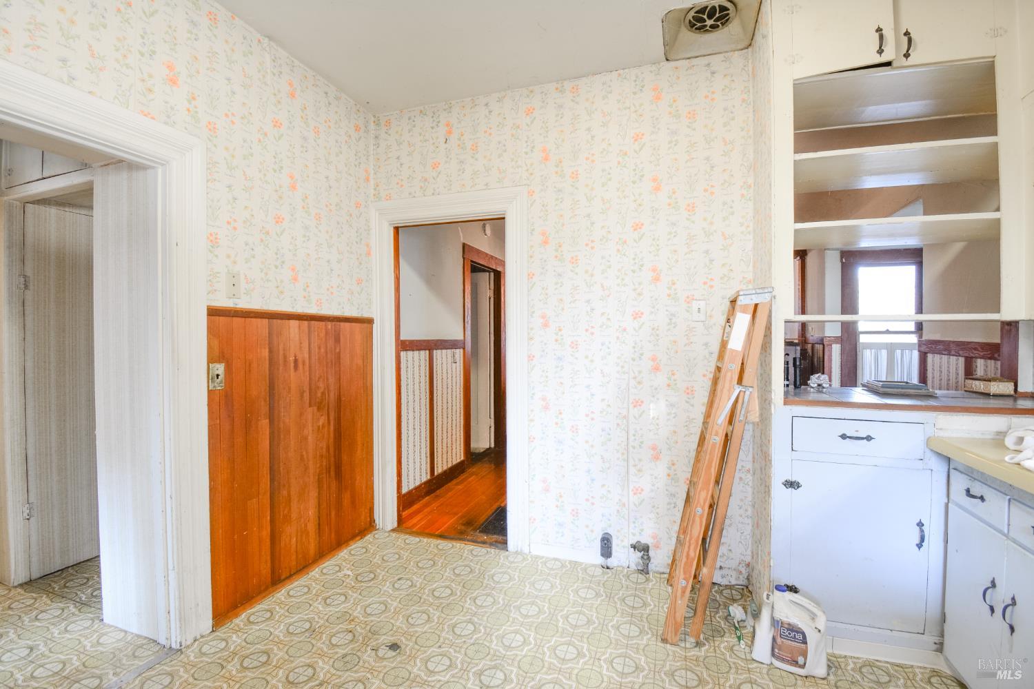 Detail Gallery Image 10 of 44 For 1453 Calistoga Ave, Napa,  CA 94559 - 2 Beds | 1 Baths