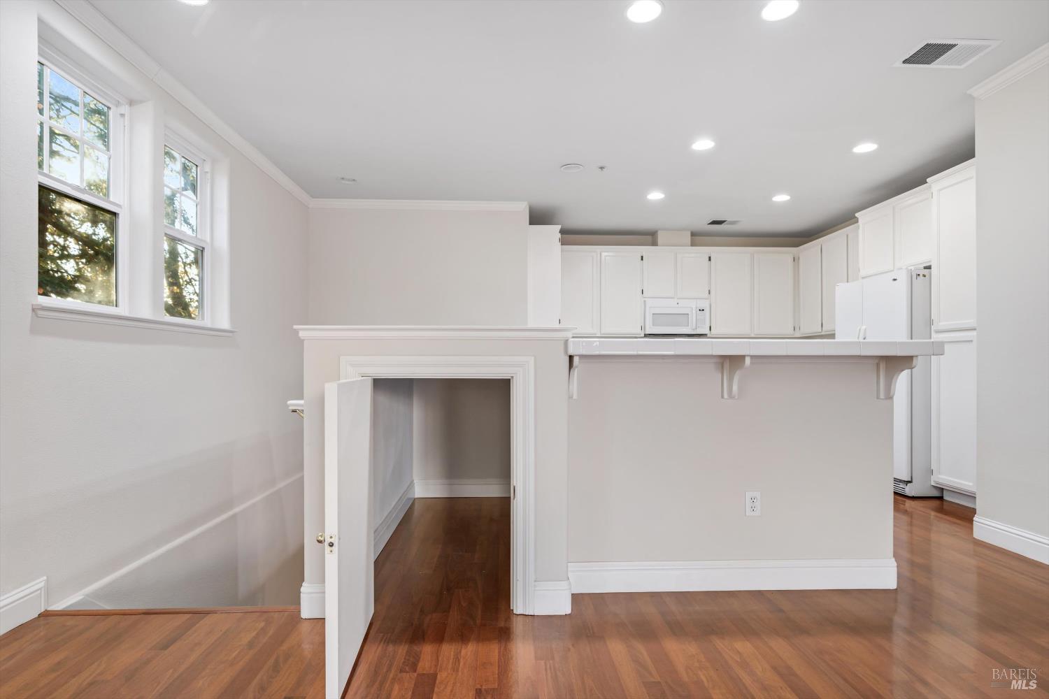 Detail Gallery Image 24 of 28 For 772 Mcclelland Dr, Windsor,  CA 95492 - 3 Beds | 2/1 Baths