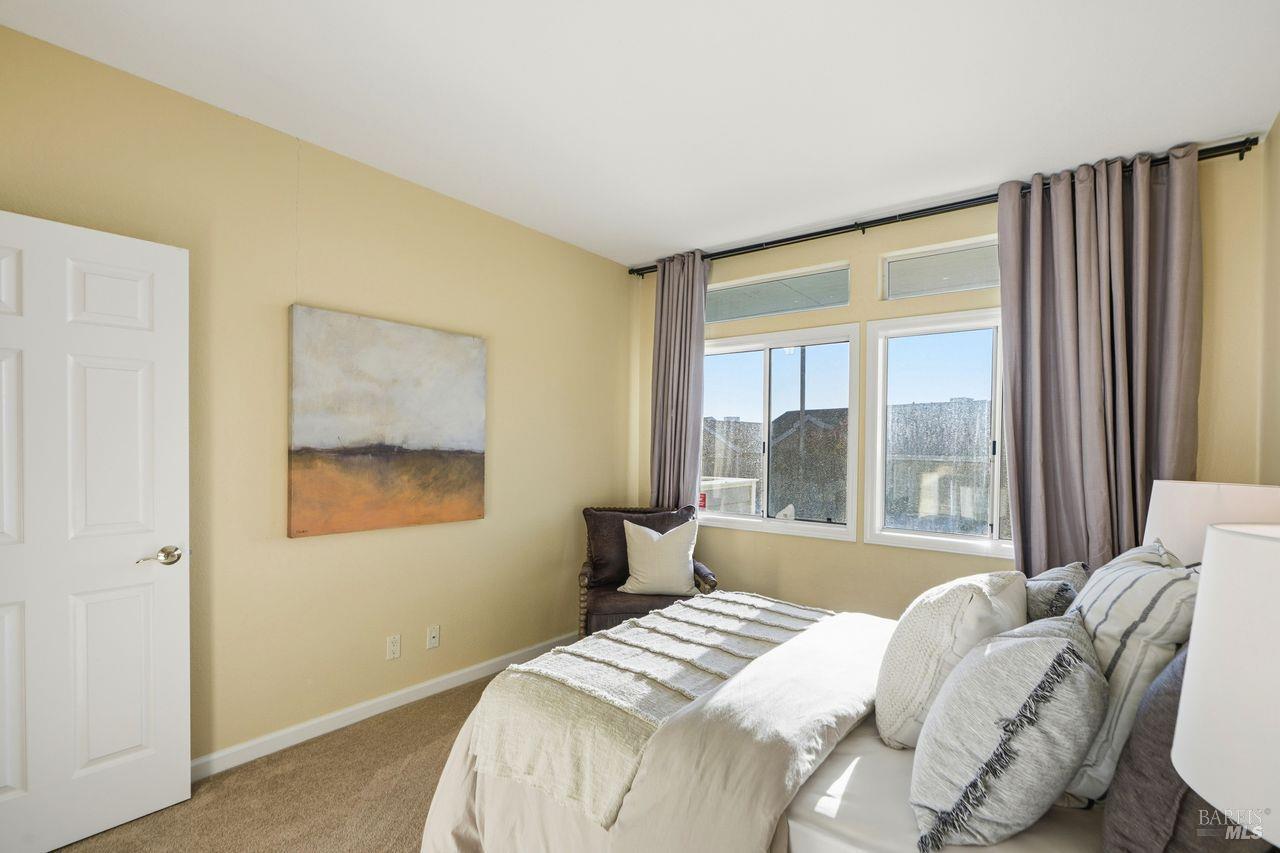 Detail Gallery Image 27 of 34 For 2125 Stonefield Ln, Santa Rosa,  CA 95403 - 2 Beds | 2/1 Baths