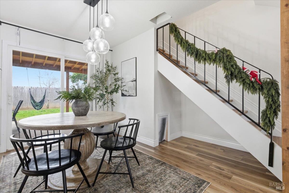 Detail Gallery Image 10 of 46 For 615 Chyrl Way, Suisun City,  CA 94585 - 3 Beds | 2 Baths