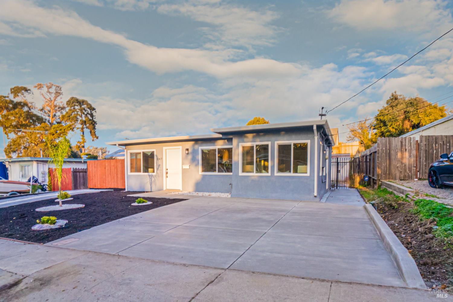 Detail Gallery Image 2 of 29 For Address Is Not Disclosed, San Pablo,  CA 94806 - 3 Beds | 1 Baths