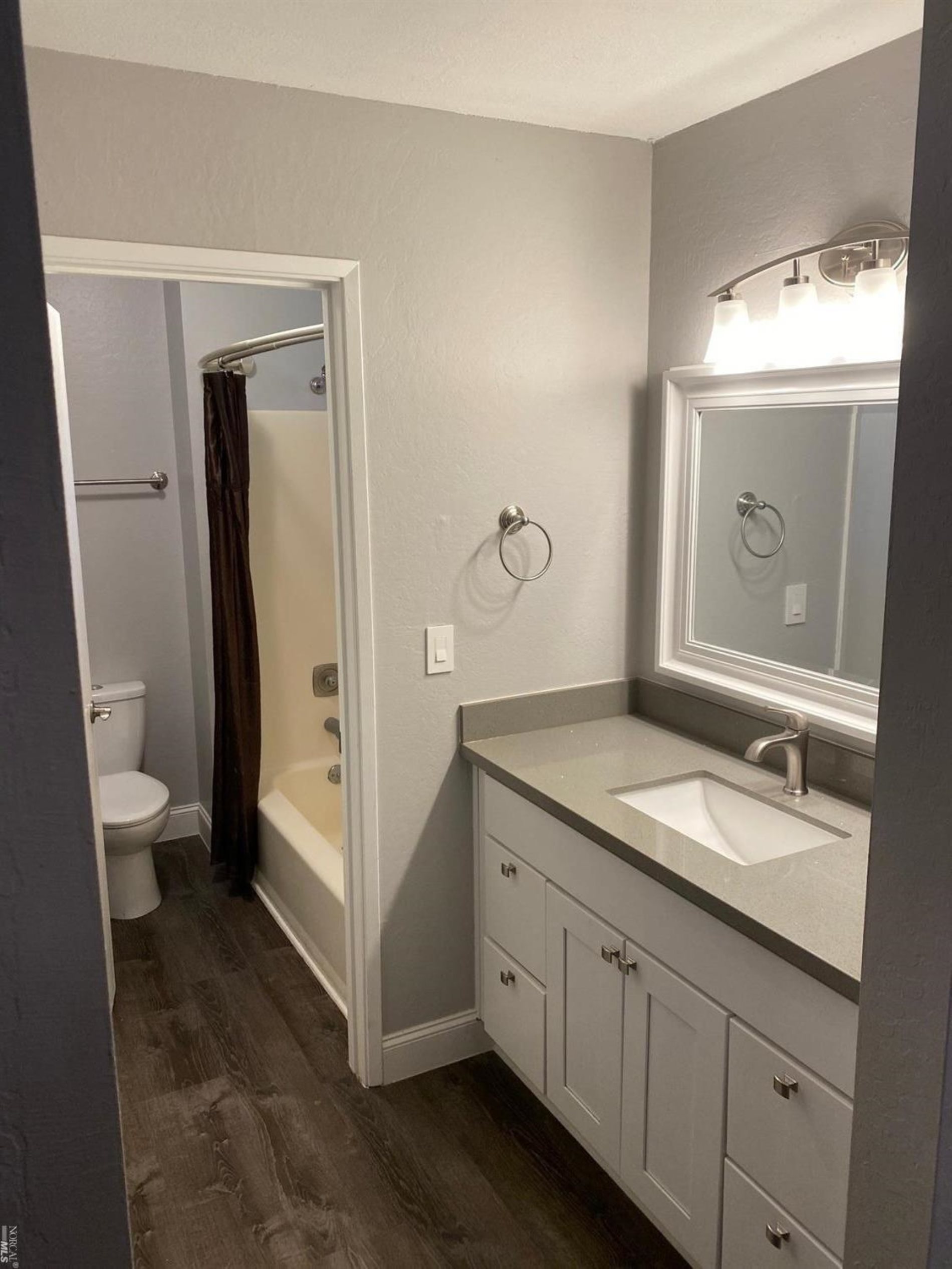 Detail Gallery Image 12 of 15 For 1791 Lindo St, Benicia,  CA 94510 - 2 Beds | 2/1 Baths